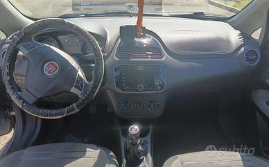 Autovettura FIAT