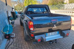 Autocarro Mitsubisci L200 Cassone double cab