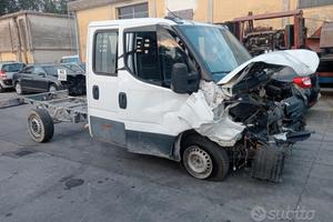 Iveco Daily 2.3 td 2023 f1AGL411R.L per ricambi