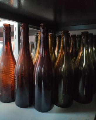 Stock Bottiglie per vino