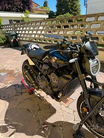 Cb 1000 r black edition