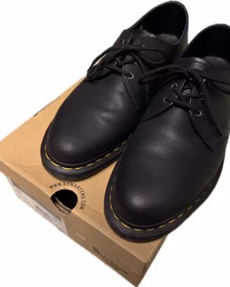 Dr. Martens nr 43