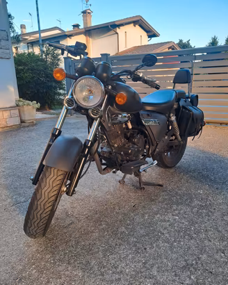 Keeway Superlight 125 