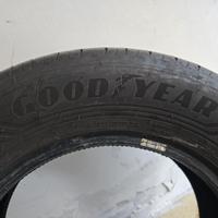 Goodyear  EFFICIENTGRIP 2 SUV  215/65 R16 98H