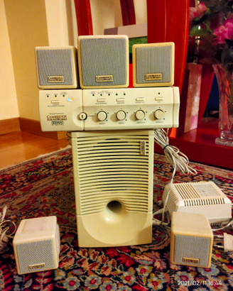Cambridge Soundworks 5.1 CSW3000 difettoso