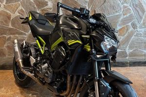 Kawasaki Z 900 2021