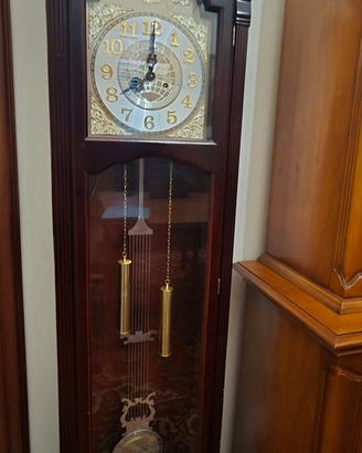 Orologio a Pendolo a Colonna "Tempus Fugit"