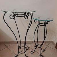 Tavolini in ferro battuto e ripiano in vetro