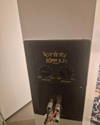 Infinity K6.2i (ultima serie), laccati bianchi.