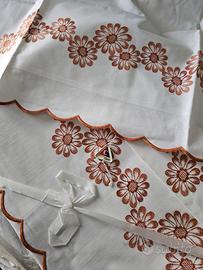 Completo letto matrimoniale ricamato 