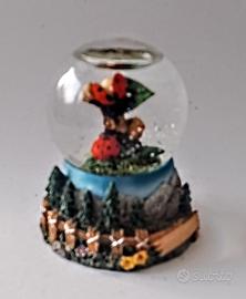 Palla di neve H cm 7 con coccinelle 