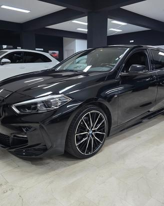 Bmw 118 118d 5p. Msport