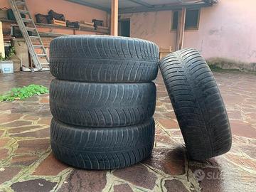 Ruote auto, cerchi e copertoni Bridgestone da neve