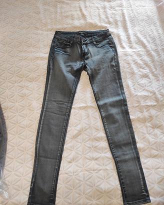 Pantaloni Jeans Donna a vita bassa