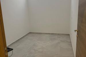 Ufficio piano terra climatizzato e indipendente