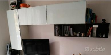 Mobili pensili da soggiorno 