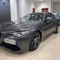 Alfa Romeo Giulia 2.2 Turbodiesel 210 CV AT8 AWD Q