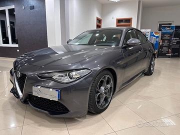 Alfa Romeo Giulia 2.2 Turbodiesel 210 CV AT8 AWD Q