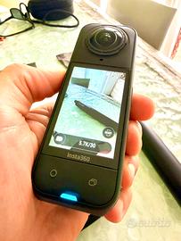 Insta360 X5 (in garanzia) + Kit Super Accessori