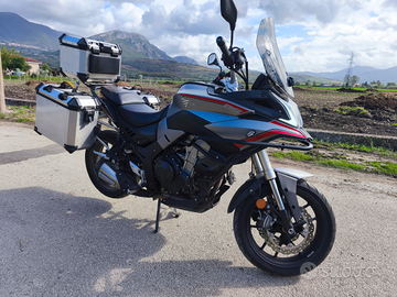 Voge Valico 500 ds + kit borse in alluminio