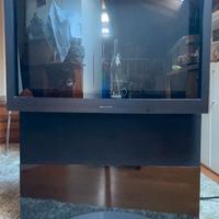 Bang & Olufsen BeoVision Avant 28