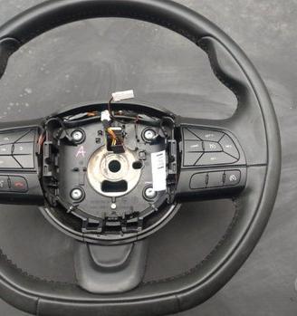 Volante Fiat 500X