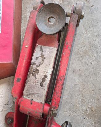 crick idraulico auto