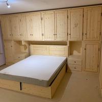 Armadio a ponte abete massello