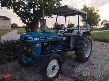 Trattore e attrezzi agricoli