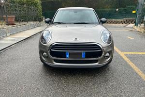 PRIVATO VENDE MINI ONE D