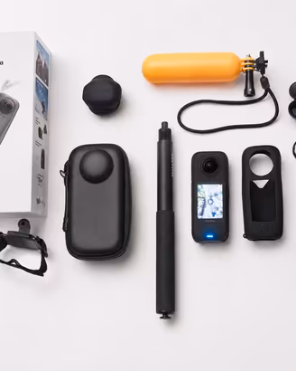 insta360 X4 AIR  8K  starter bundle  e altro  trat