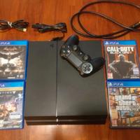 PlayStation 4 con 4 giochi 