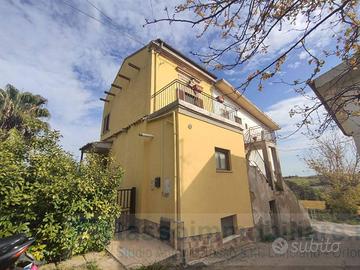 Casa indipendente di 60 m² con 3 locali a Ortona
