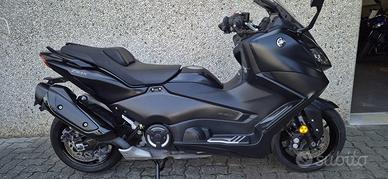 Yamaha T Max 560