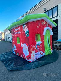 CASETTA GONFIABILE DI BABBO NATALE