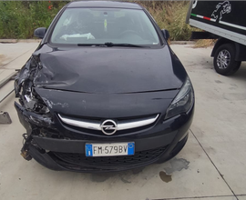 Opel Astra 1.4 GPL casa madre 140cv