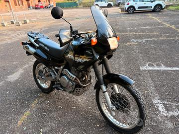 Honda Dominator NX650