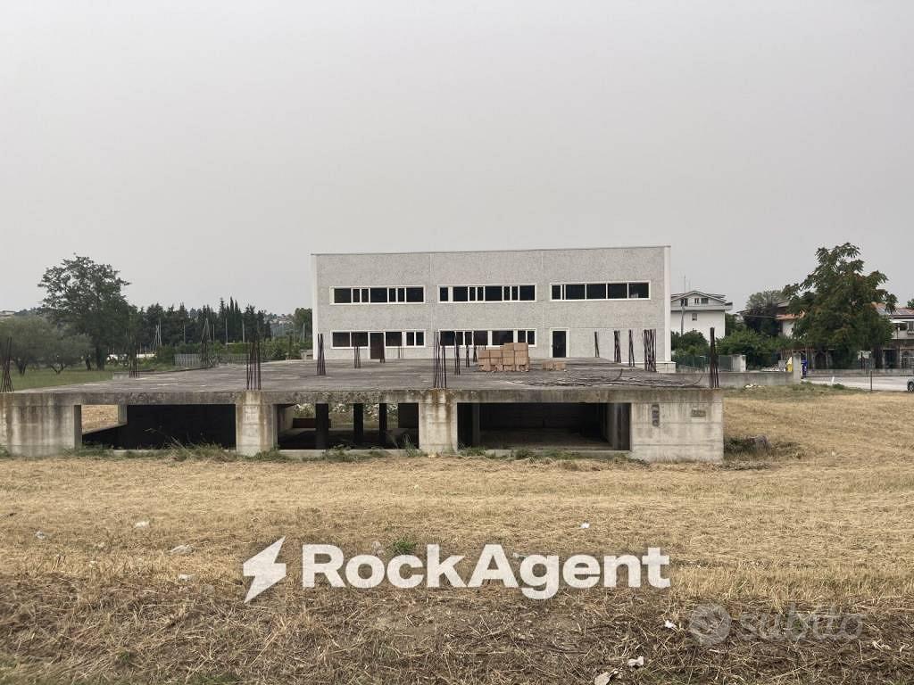 Terreno di 1433 m² a Sant'Omero - Vista 5