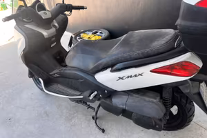 YAMAHA XMAX 250 - 2010 - DA SISTEMARE