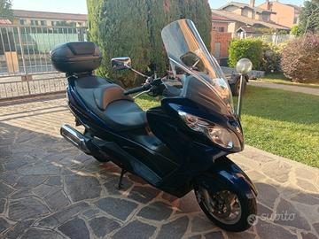 Suzuky Burgman 400 K7