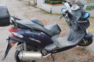 Scooter Kymko Grand Dink 250