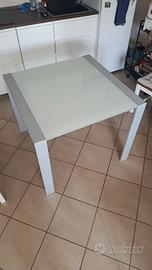 Tavolo allungabile