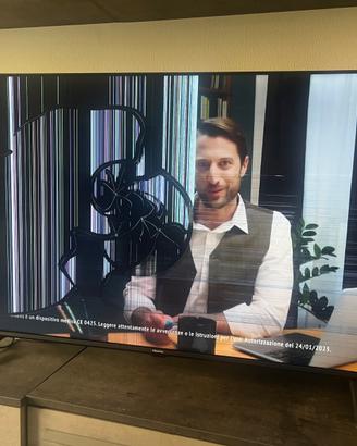 Hisense 55A6K 55” per ricambi - pannello LCD rotto
