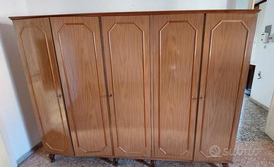 armadio e cristalliera