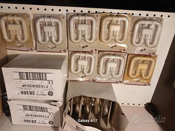 lampade Polilux 2D 10Watt compatte con attacco a 4