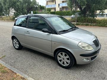 Lancia Ypsilon 1200 benz 2006 neopatentati