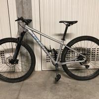 Specialized Rockhopper expert 2021 tg M