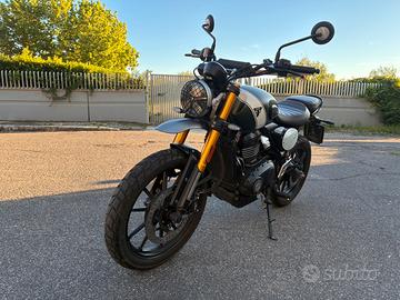 Triumph Scrambler 400 X