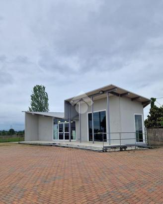 NEGOZIO A CERVERE