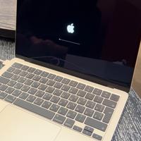 Apple MacBook Air 13 2022